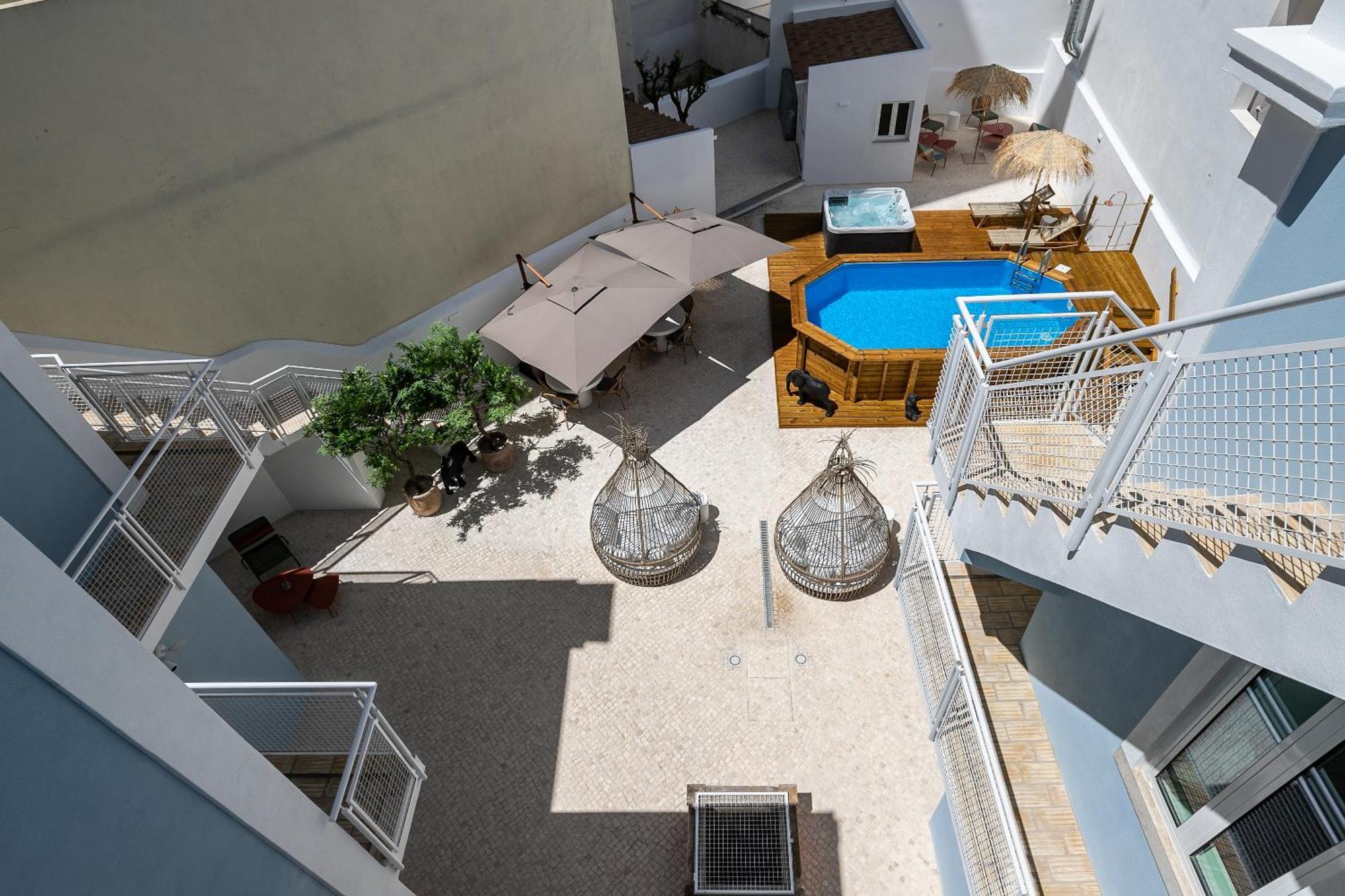 Dona Simone Boutique Suites & Studios - By @ Rita'S Place 法鲁区 外观 照片