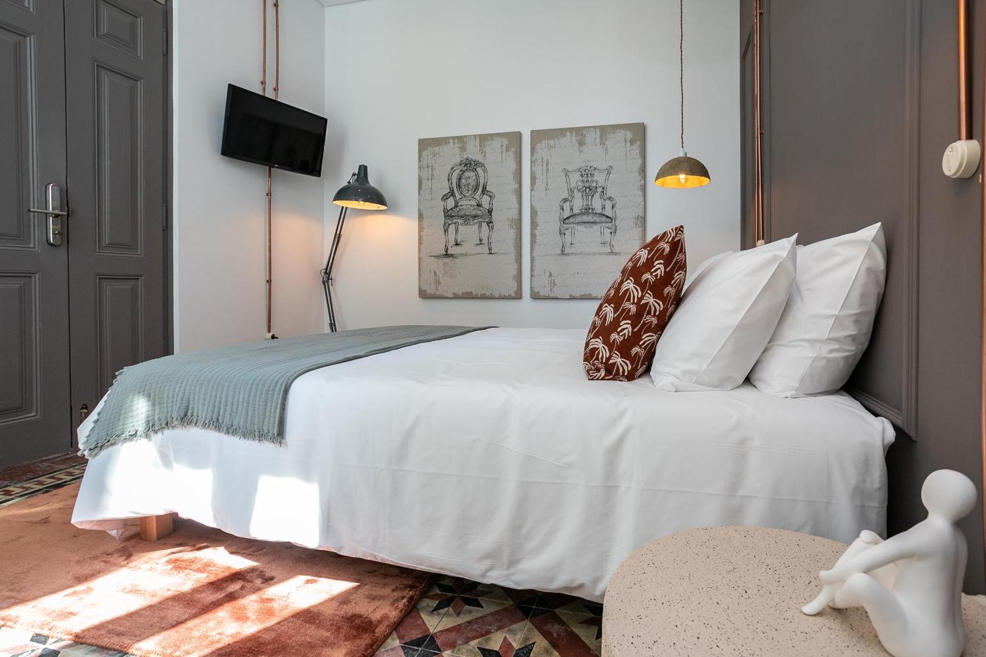 Dona Simone Boutique Suites & Studios - By @ Rita'S Place 法鲁区 外观 照片