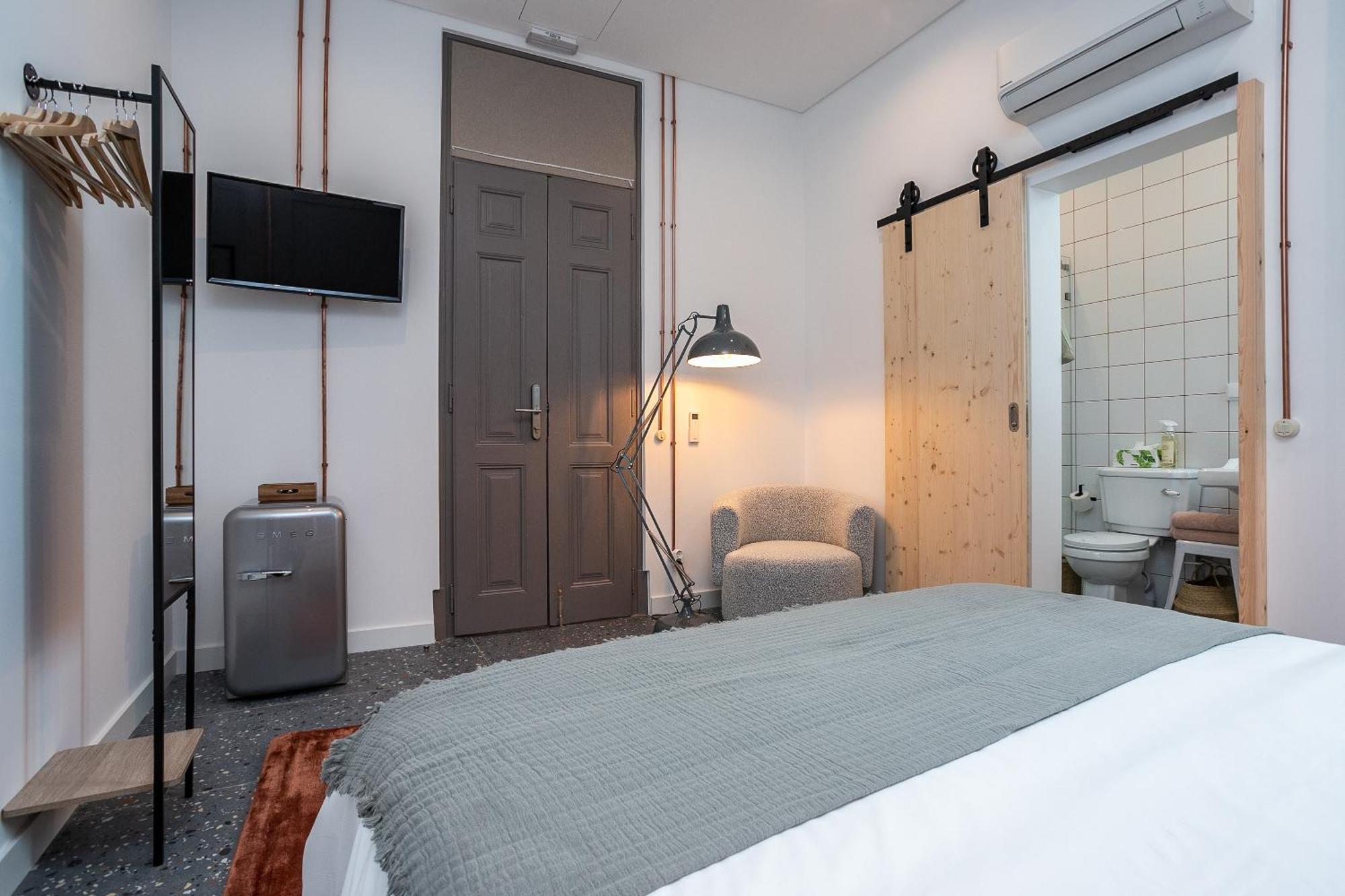 Dona Simone Boutique Suites & Studios - By @ Rita'S Place 法鲁区 外观 照片