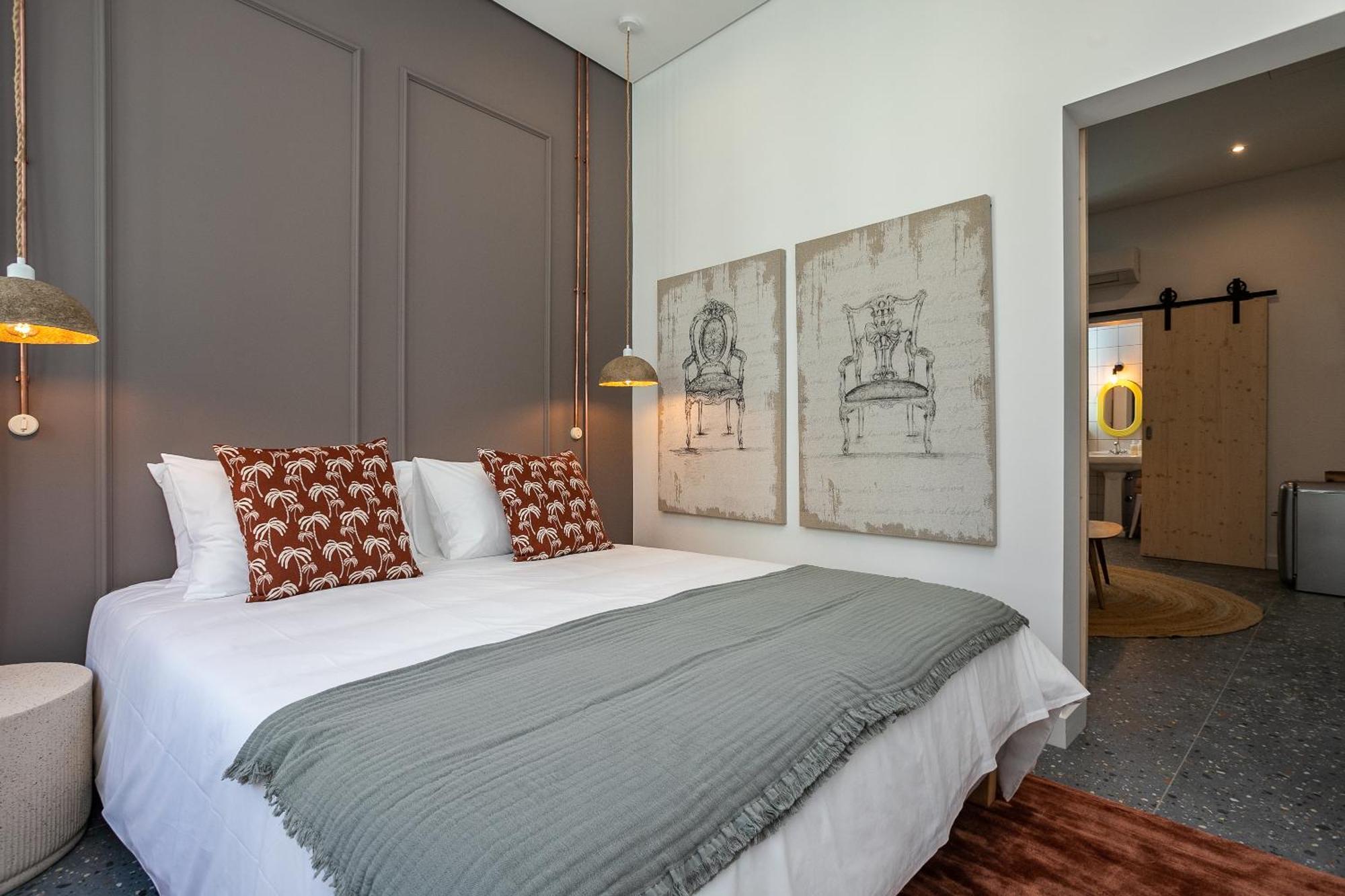 Dona Simone Boutique Suites & Studios - By @ Rita'S Place 法鲁区 外观 照片