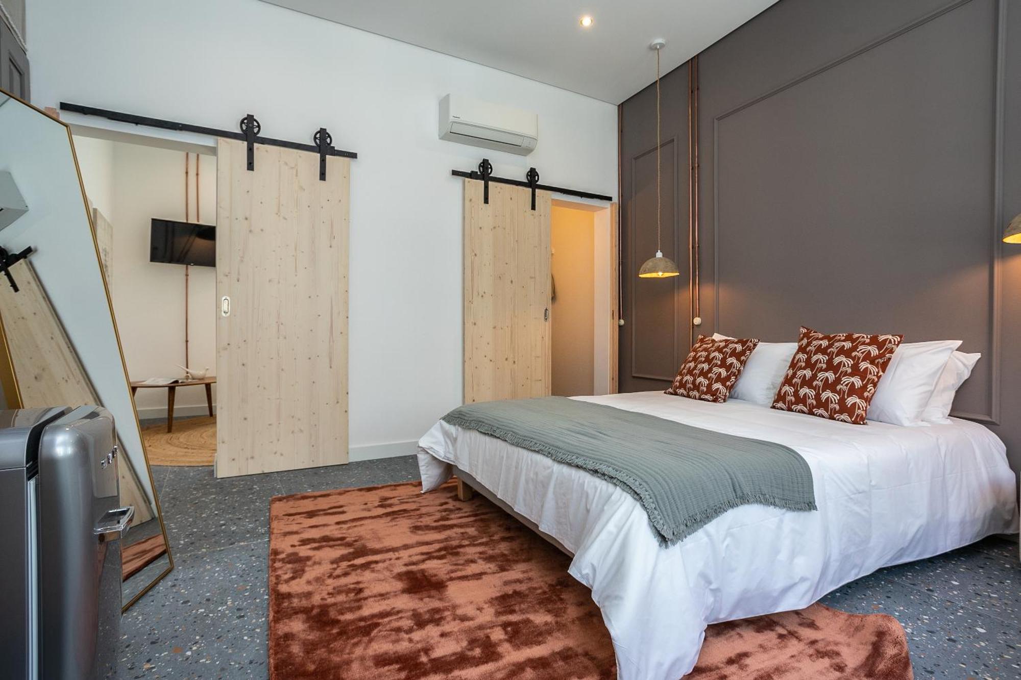 Dona Simone Boutique Suites & Studios - By @ Rita'S Place 法鲁区 外观 照片
