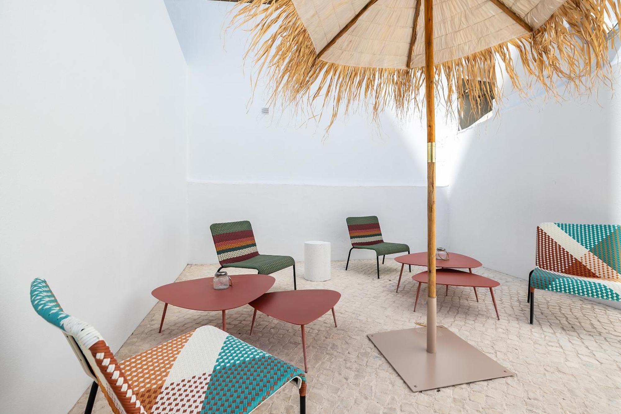 Dona Simone Boutique Suites & Studios - By @ Rita'S Place 法鲁区 外观 照片