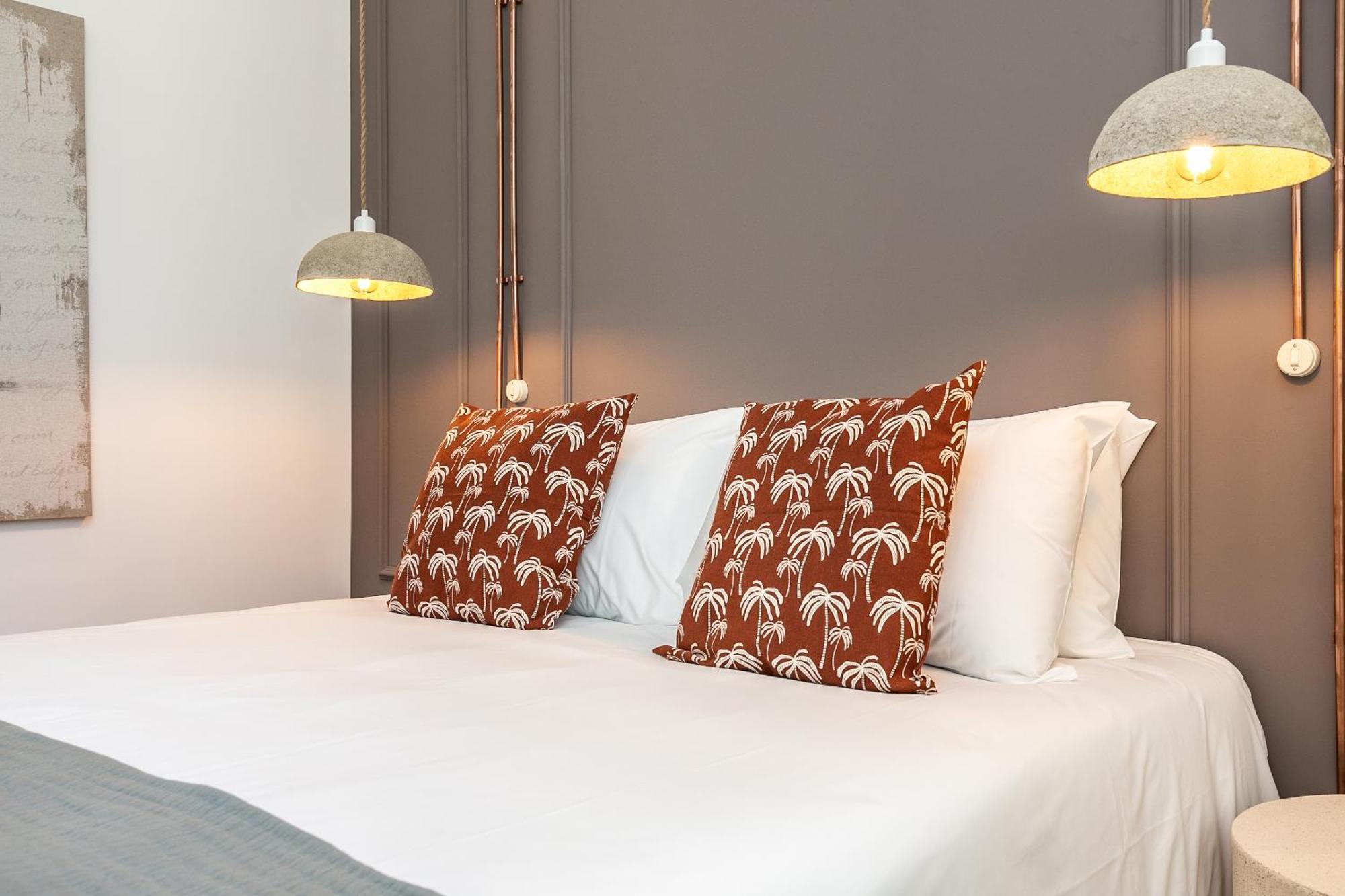 Dona Simone Boutique Suites & Studios - By @ Rita'S Place 法鲁区 外观 照片