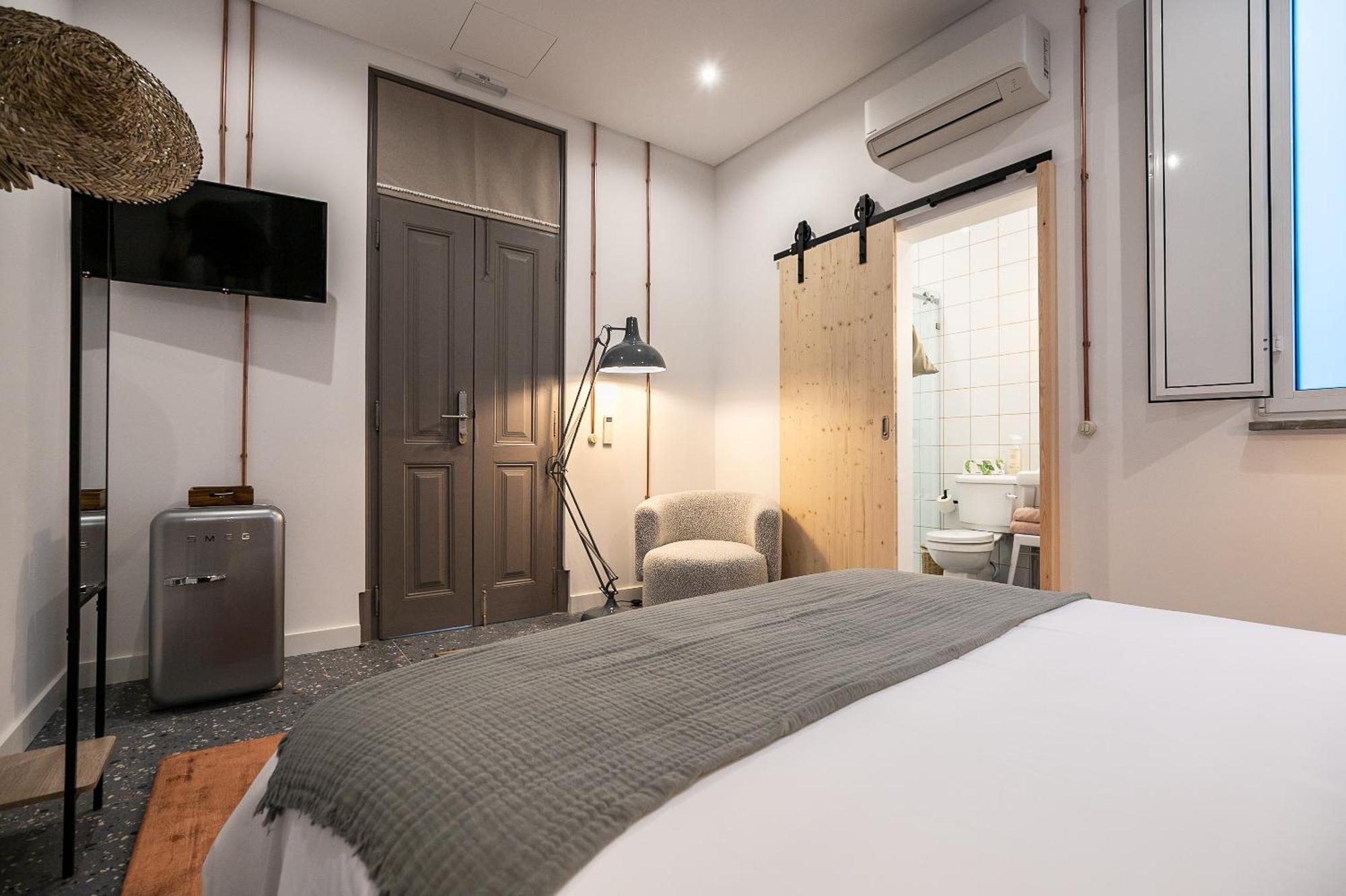 Dona Simone Boutique Suites & Studios - By @ Rita'S Place 法鲁区 外观 照片